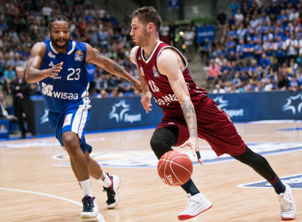 这场对阵东 这场对阵东